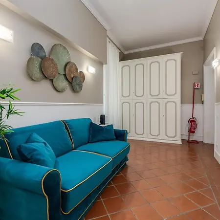 Pantheon Luxury House-3