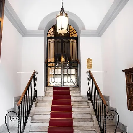 Pantheon Luxury House-2
